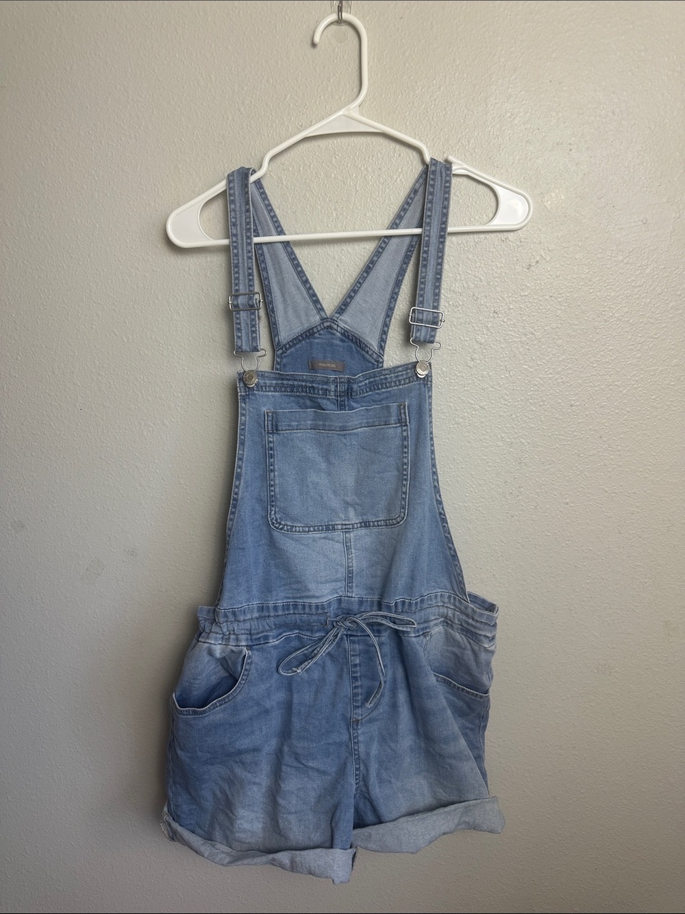 Maurice’s Women’s Light Blue Denim Short Overalls